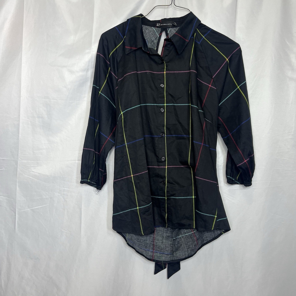 New York and Company Women’s Button Up Shirt XL Black 3/4 Sleeve Open Back